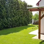 Villa Prazdninovy Dum Barca Vlkov (Tabor)