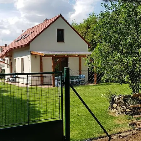 Villa Prazdninovy Dum Barca Vlkov (Tabor)