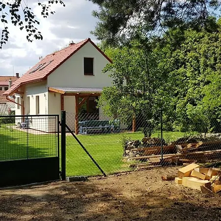 Villa Prazdninovy Dum Barca Vlkov (Tabor)